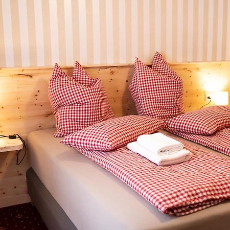 Roesslgut Bed & Breakfast 采德豪斯 外观 照片