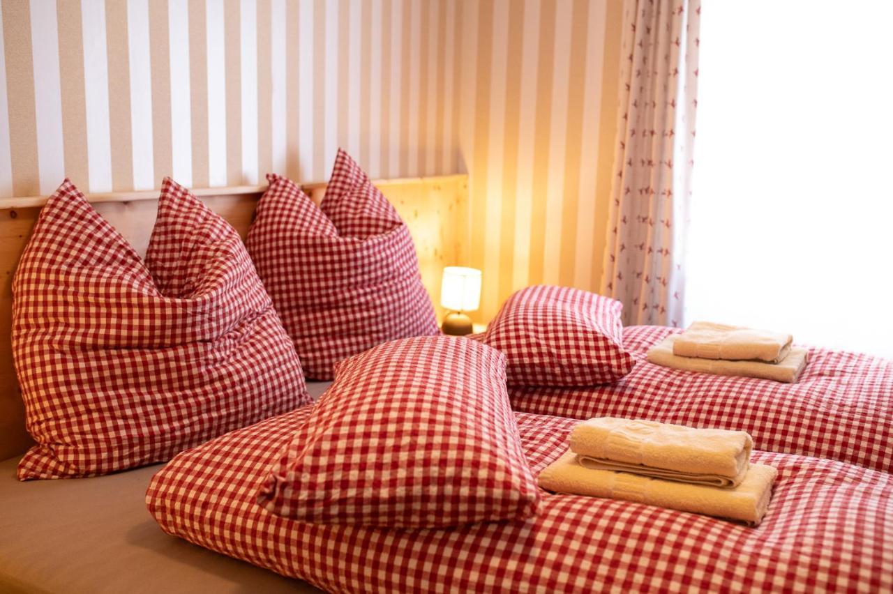 Roesslgut Bed & Breakfast 采德豪斯 外观 照片