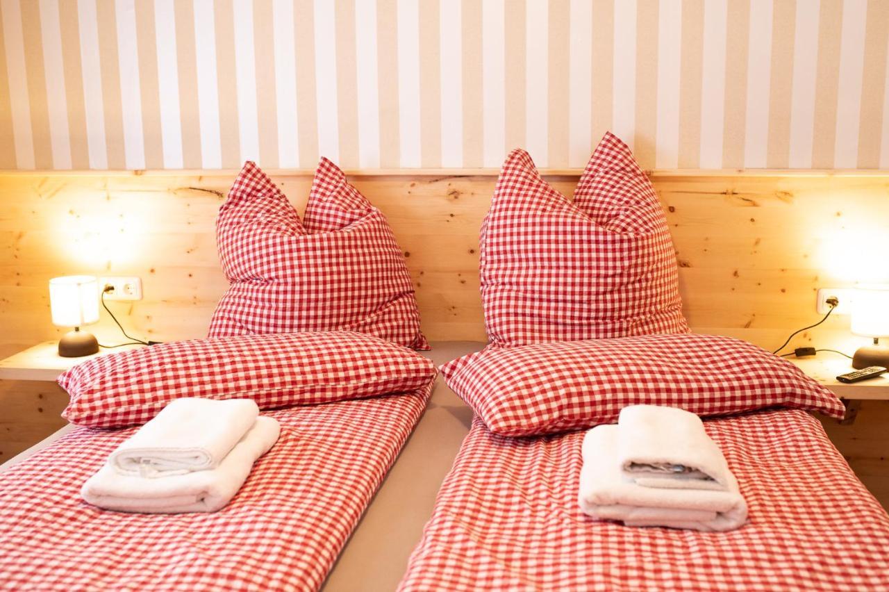 Roesslgut Bed & Breakfast 采德豪斯 外观 照片